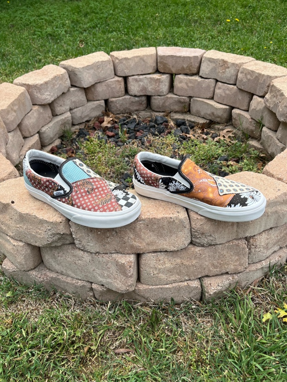 Vans Patchwork Slip-On Sneakers in Multicolor Paisley Size 7 - Picture 3 of 6